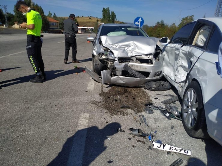 Karabük’te trafik kazası: 3 yaralı