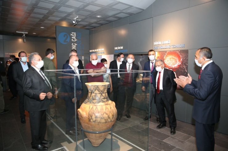 Başkan Büyükkılıç’tan ’Yerel Yönetimler’ zirvesi