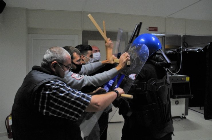 Sağlık çalışanları için güvenlik görevlilerine ‘yakın dövüş’ eğitimi