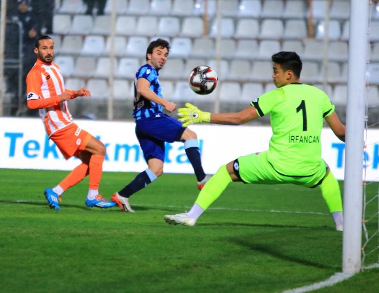 Adana Demirspor ile Adanaspor 62. randevuda