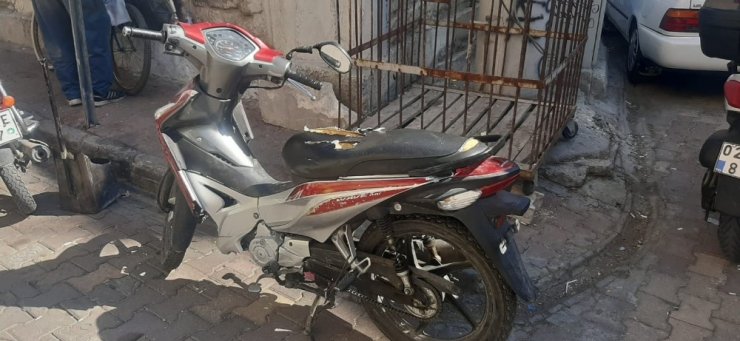 Motosiklet ile bisiklet çarpıştı: 1 yaralı
