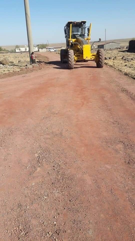 Bağlar Belediyesi kırsal mahalleleri yola kavuşturuyor