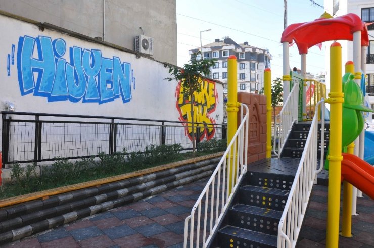 Betül Sokak Parkı’nın açılışını Başkan Deniz Köken yaptı