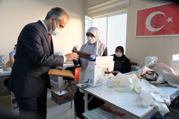 Başkan Aktaş’tan üreten kadınlara moral ziyareti