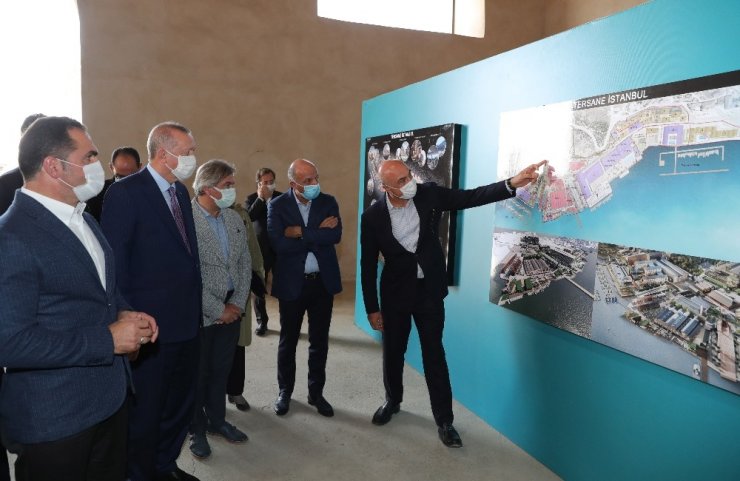 Cumhurbaşkanı Erdoğan, Tersane İstanbul’da incelemelerde bulundu