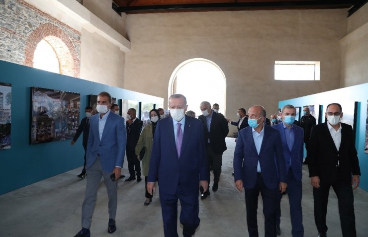 Cumhurbaşkanı Erdoğan, Tersane İstanbul’da incelemelerde bulundu