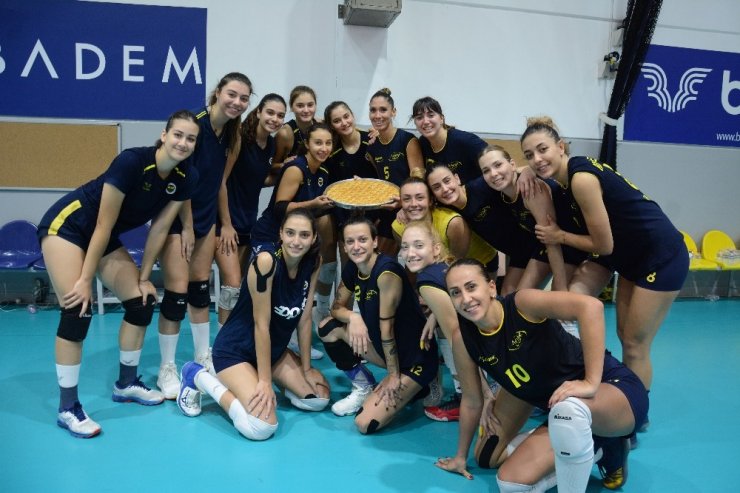 Fenerbahçe Adam Voleybol’u ağırladı