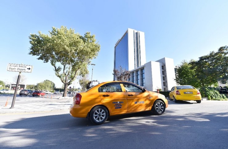 Filyasyon ekibinde yer alan taksici esnafına destek ödemelerine başlandı