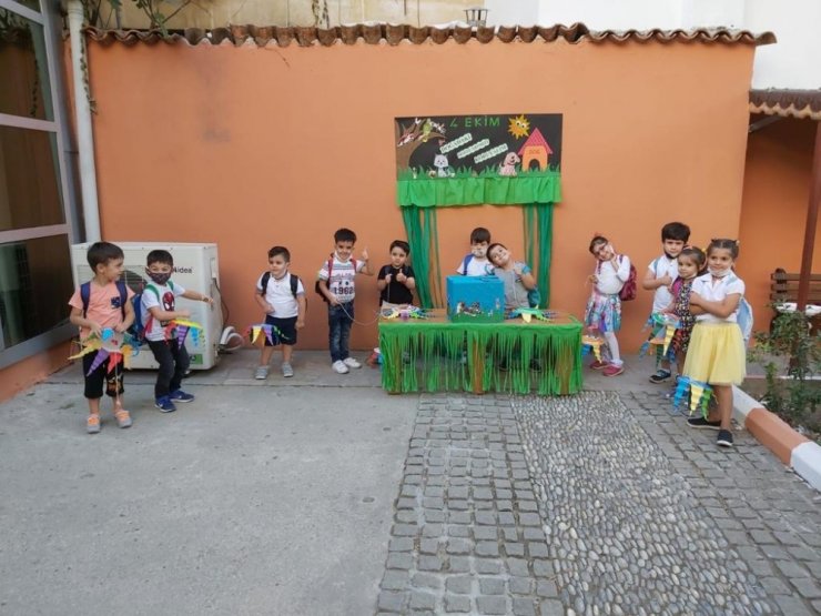 Manisa’da minikler can dostları unutmadı