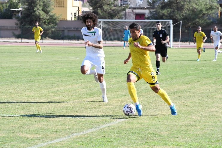 TFF 2. Lig: Tarsus İdman Yurdu: 1 - Sakaryaspor: 1
