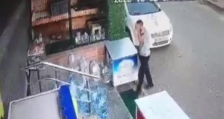 Poğaça hırsızı kameraya böyle yakalandı