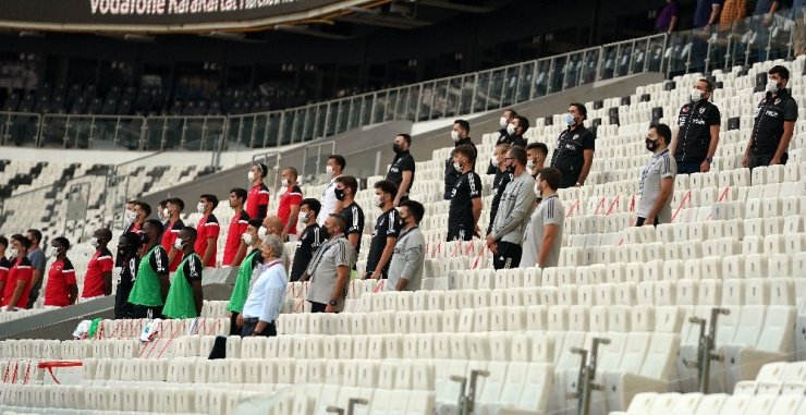 Süper Lig: Beşiktaş: 0 - Gençlerbirliği: 1 (Maç devam ediyor)