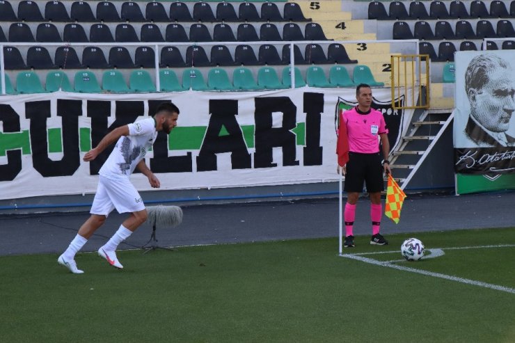Süper Lig: Denizlispor:0 - Konyaspor:0 (İlk yarı)