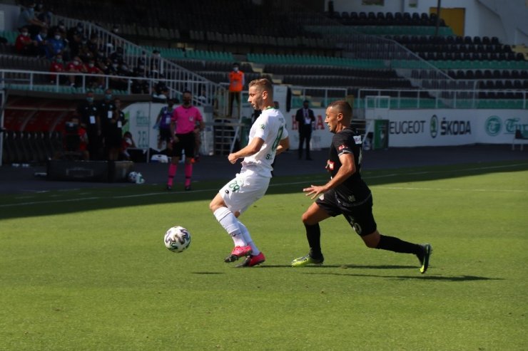 Süper Lig: Denizlispor:0 - Konyaspor:0 (İlk yarı)