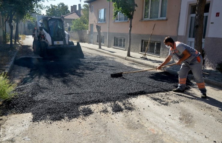Tepebaşı Fen İşleri Müdürlüğü çalışmalarına devam ediyor
