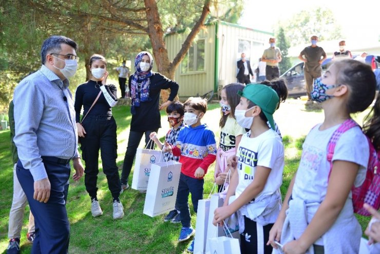 Başkan Yılmaz, ‘can dostları’ sahiplendirdi