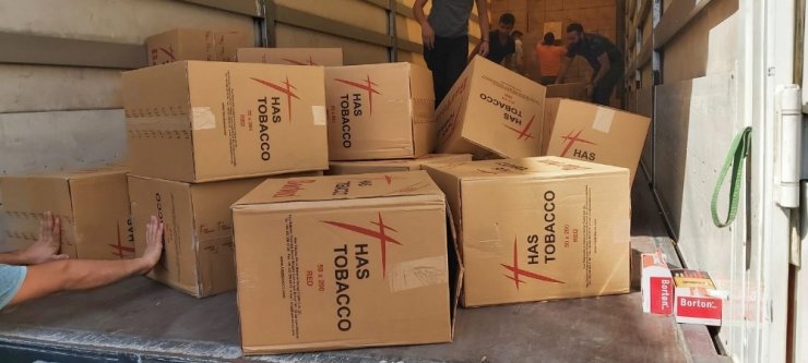 Adana’da 3 milyon 600 bin liralık makaron ele geçirildi