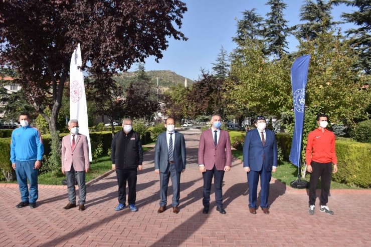 Afyonkarahisar’da tedbirli “Amatör Spor Haftası” töreni