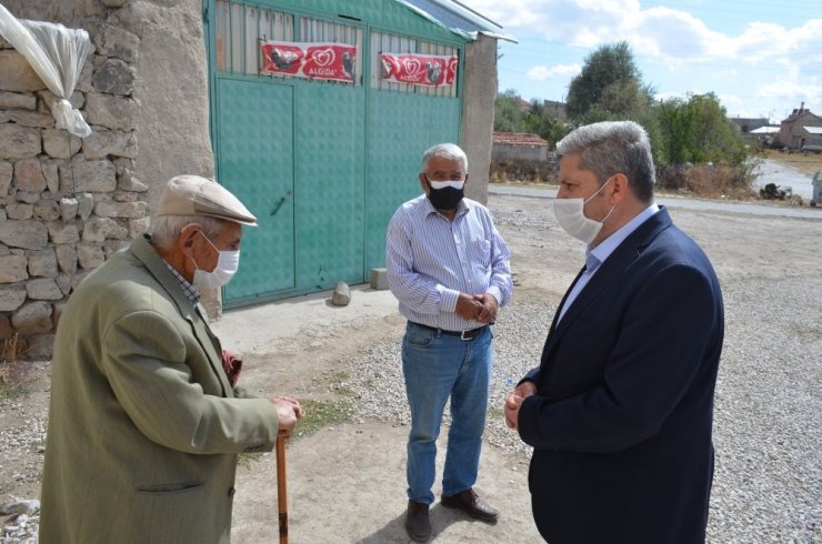 Başkan Özkan Altun, Ekinciler Mahallesi’ni ziyaret etti