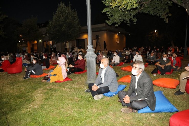 Yazar İbrahim Tenekeci kendi tecrübelerini anlattı