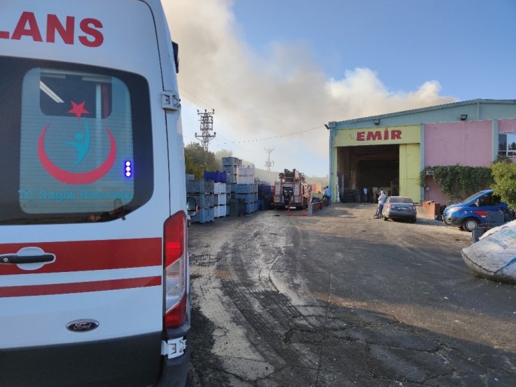Hatay’da gıda fabrikasında yangın