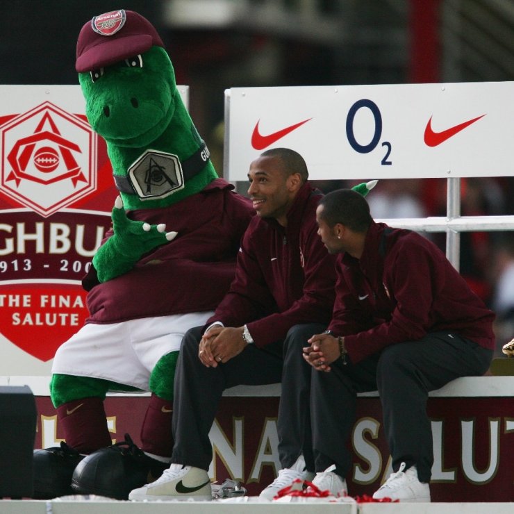 Arsenal, maskotun görevine son verdi