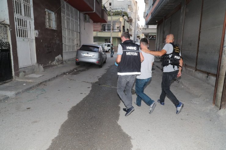 Mersin’de ’torbacılara’ şafak operasyonu