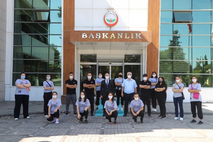 Başkan Kılıç’tan kadın hentbol takımına destek