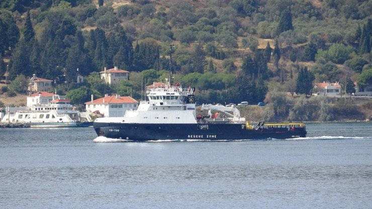 Rus savaş gemileri Akdeniz’e iniyor