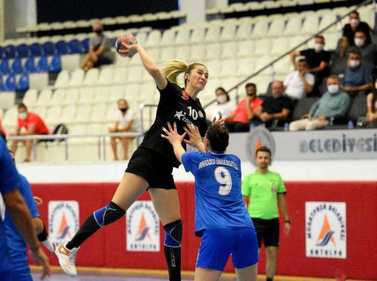 Kaptan takımı galibiyete taşıdı