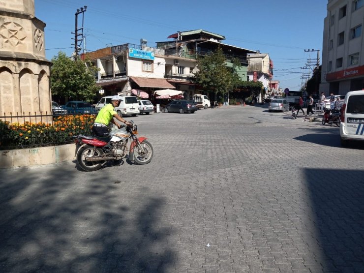 Karaisalı’da uygunsuz motosikletler toplanıyor