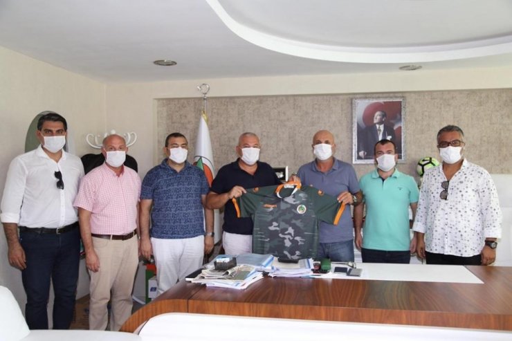 Başkan Şahin’den Çavuşoğlu’na tebrik ziyareti