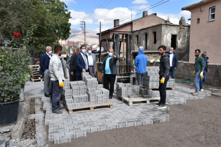 Başkan Geylani, alt yapı çalışmalarını inceledi
