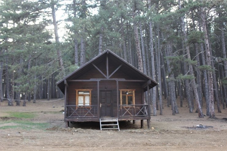 Bu yaylada konaklayan mutlu uyanıyor