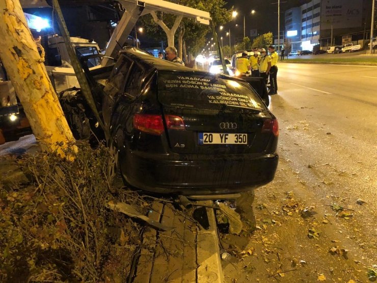 Kontrolden çıkan otomobil ağaca çarparak durabildi: 2 ağır yaralı
