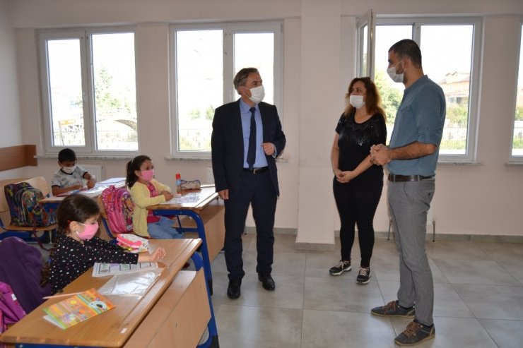 Müdür Yiğit’ten köy okullarına ziyaret