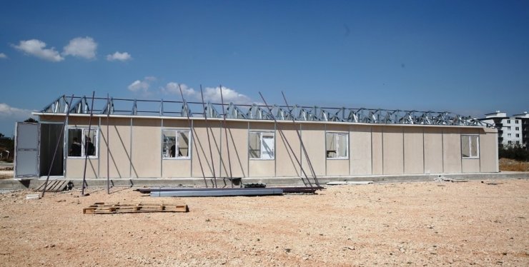 Emekli TOKİ sakinlerine sosyal tesis