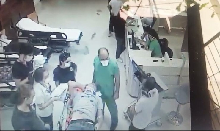İzmir’de doktora darp anları güvenlik kamerasında