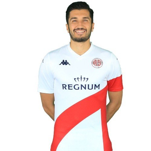 Antalyaspor, 11 futbolcuyu kadrosuna kattı, 27 futbolcu ile yollarını ayırdı