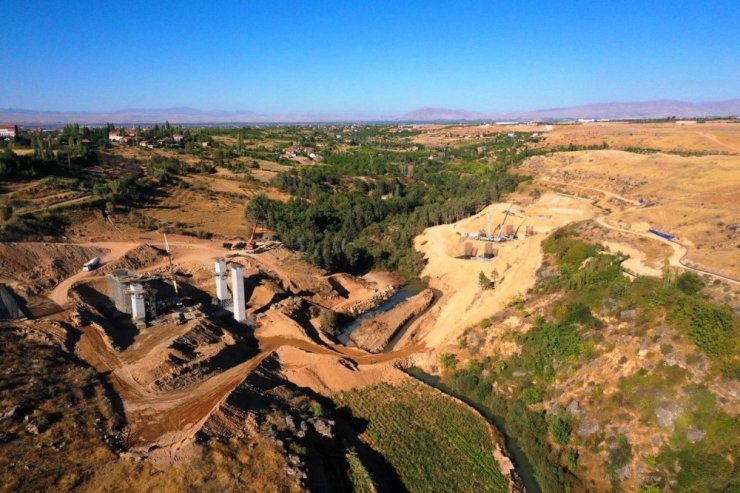 Şahnahan köprüsü bölgenin trafik yükünü hafifletecek