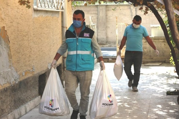 Kocasinan, ihtiyaç sahiplerinin yüzünü güldürmeye devam ediyor
