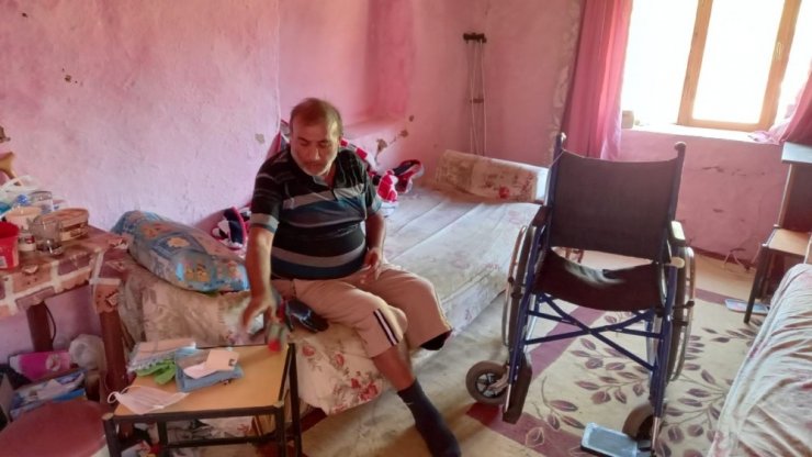 Tek hayali akülü engelli aracı