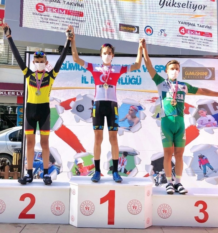 Denizlili bisikletçiler Türkiye şampiyonu oldu