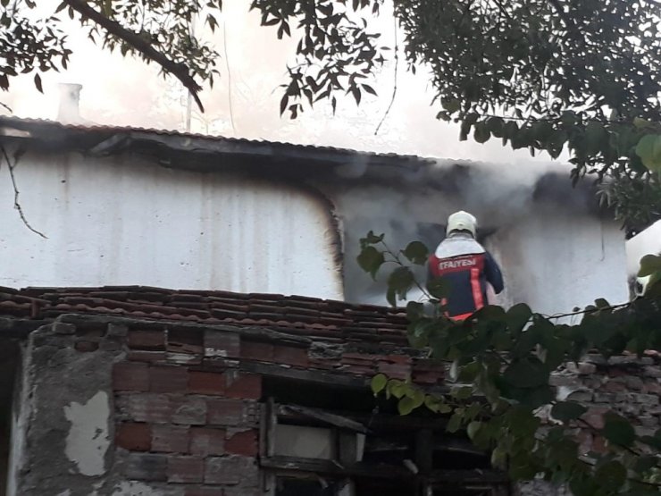 Ankara’da gecekondu yangını