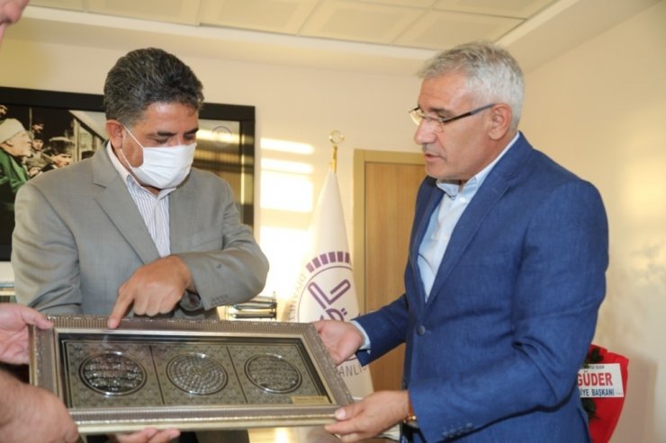 Başkan Güder, din görevlilerinin haftasını kutladı