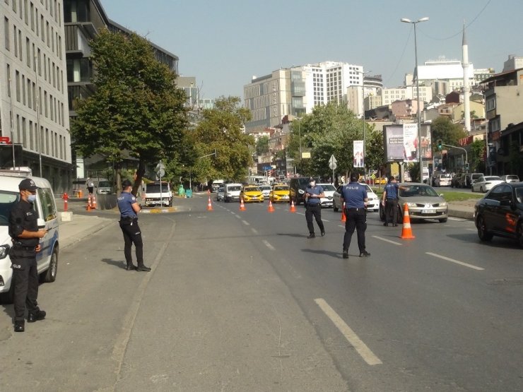 Beyoğlu’nda 40 ekip ve 100 personelle huzur uygulaması