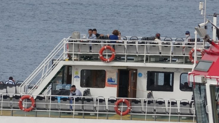 Her gün binlerce yolcu taşıyan gemilerin mürettebatları korona çıktı...
