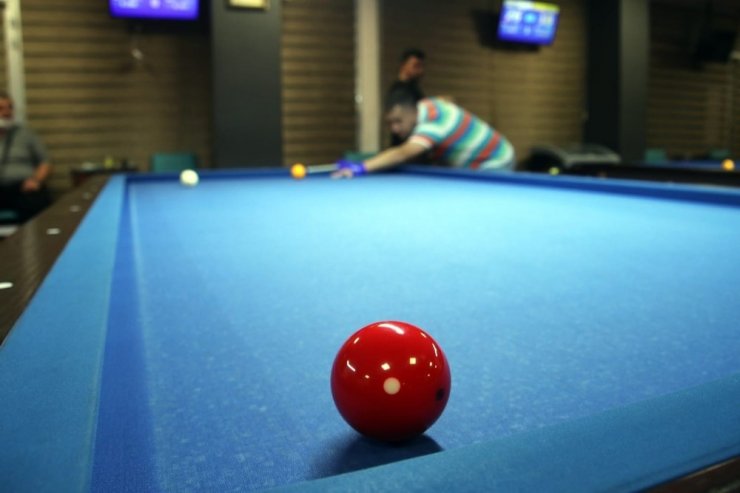 Düzceli Bilardoculardan örnek davranış