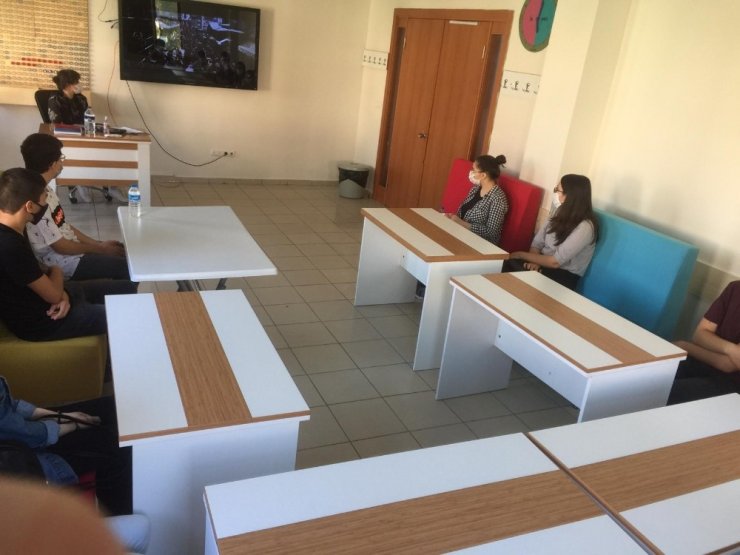 Eyüpsultan Belediyesi Dil Evi’nde eğitimler başladı