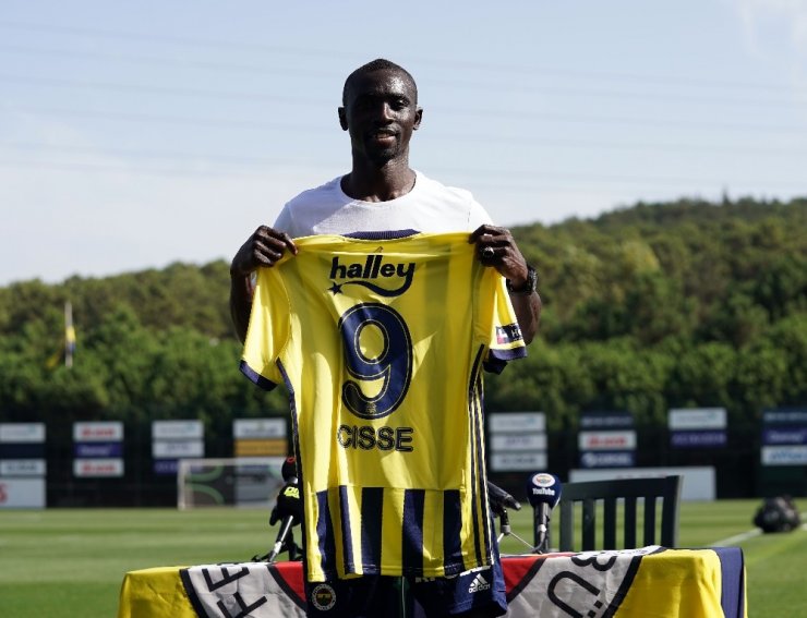 Papiss Cisse: "Fenerbahçe reddedilemeyecek kadar büyük bir kulüp"